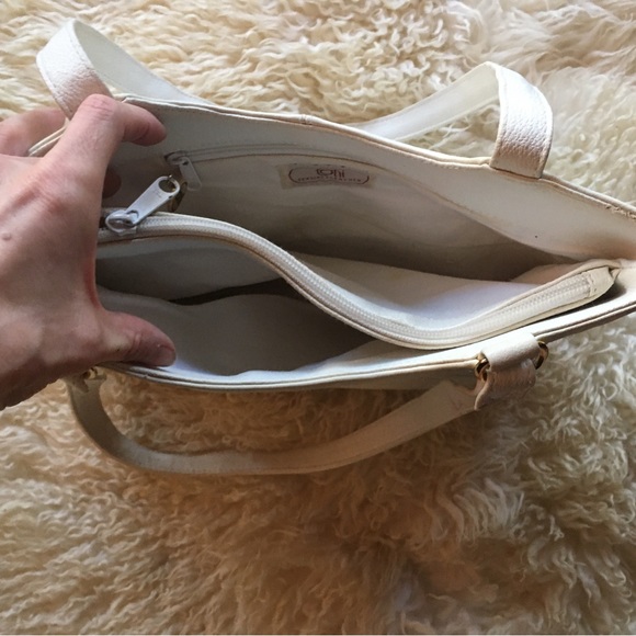 Vintage 90’s Toni White Leather Tote - Picture 6 of 9